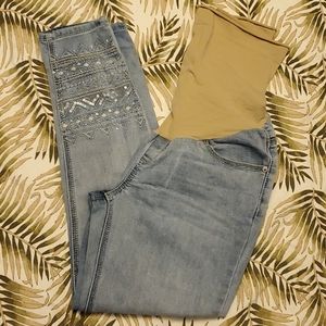 Medium Maternity Jeans Ankle Detail